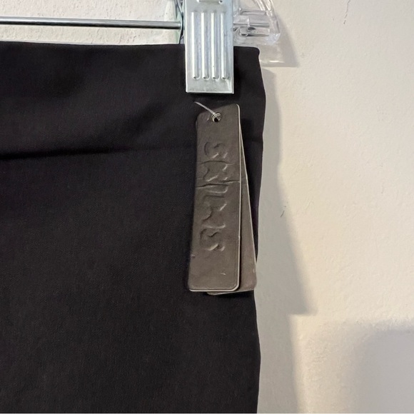 SKIMS High Waisted Thong NEW - Picture 2 of 4